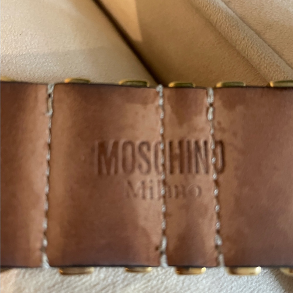 Moschino Logo Plaque White Leather Cuff Bracelet - Picture 9 of 10